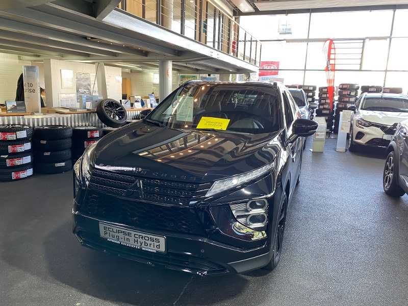 Mitsubishi Eclipse Cross Plug-in Hybrid Select Black 4WD